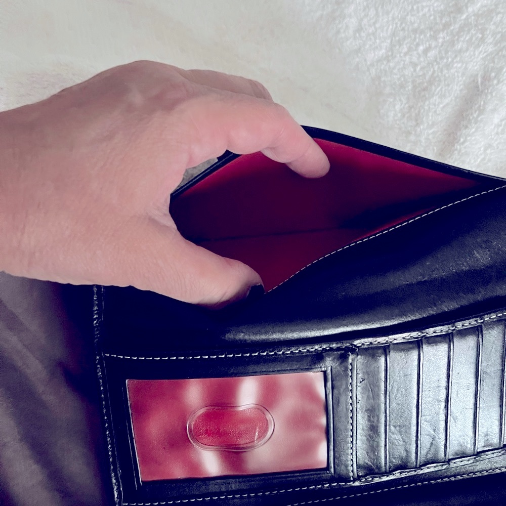 🔥Dooney & Bourke fabric organizer wallet grey and black signature wallet. EUC - Picture 3 of 14